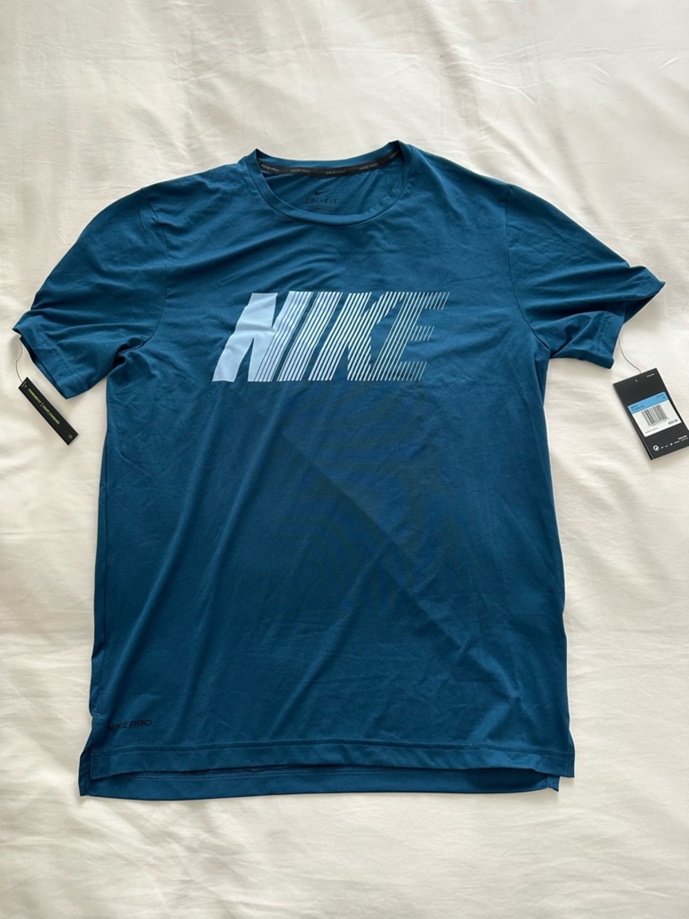 Nike Men's Teal Blue Graphic Logo Short Sleeve Tee